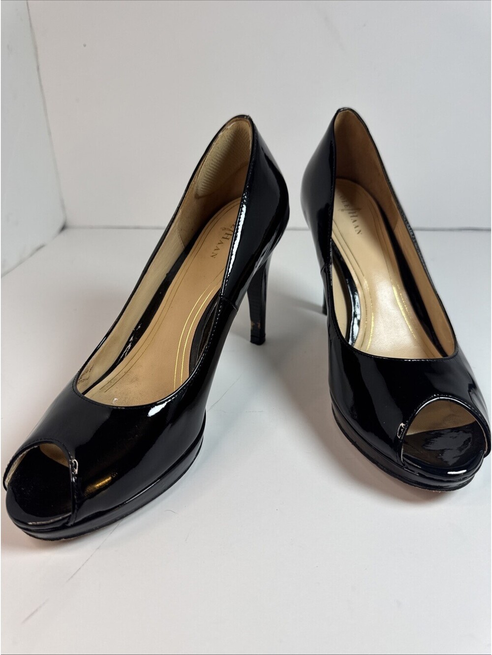 Cole Haan Women's Size 8B Pumps Peep Toe Black Patent Leather Heels
